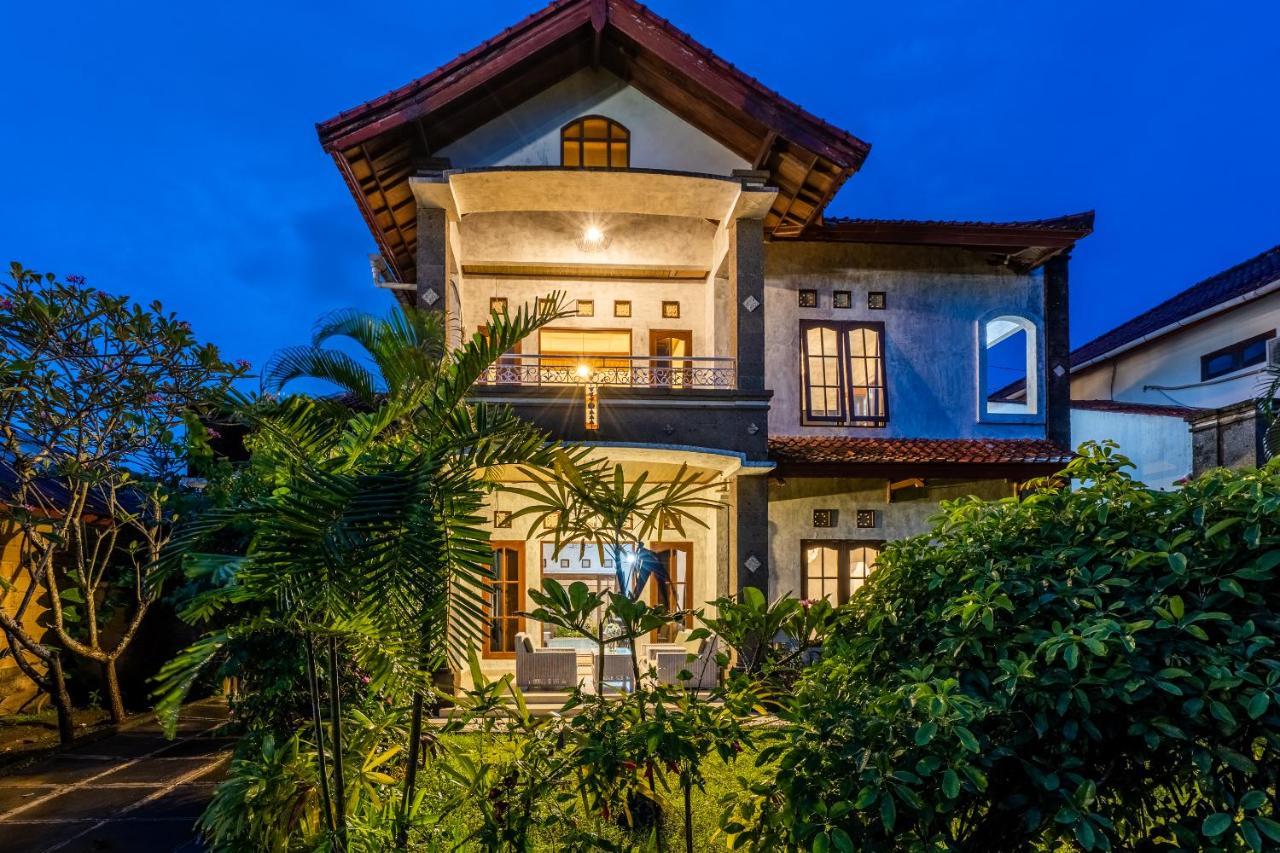 Inari Villa Nusa Dua Нуса Дуа Екстериор снимка
